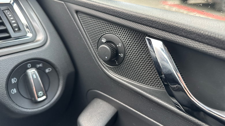 Skoda Rapid 1.2 TSI 110 SE L 5dr Petrol Hatchback